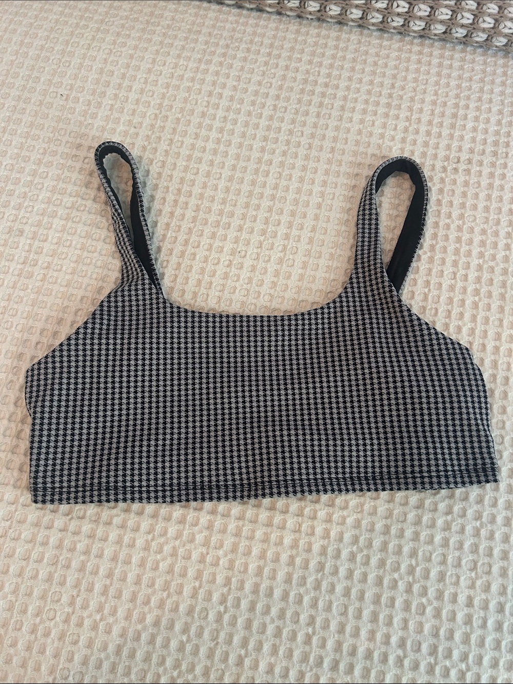 Alo sports bra